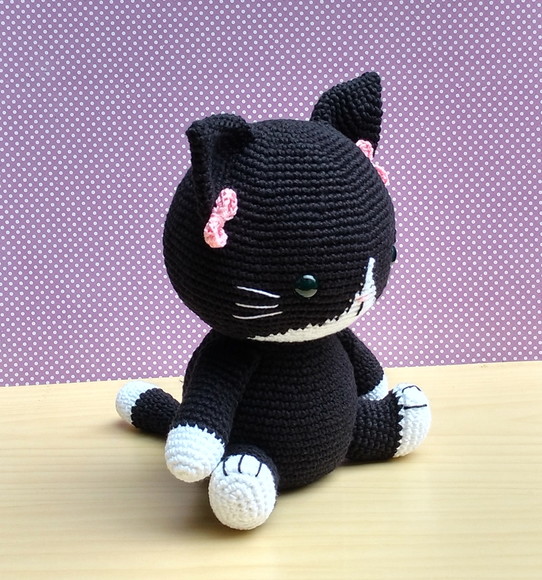 Gata Nina Amigurumi - Imagem 2