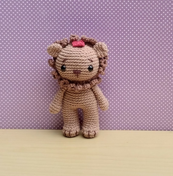 Leão Covarde Amigurumi