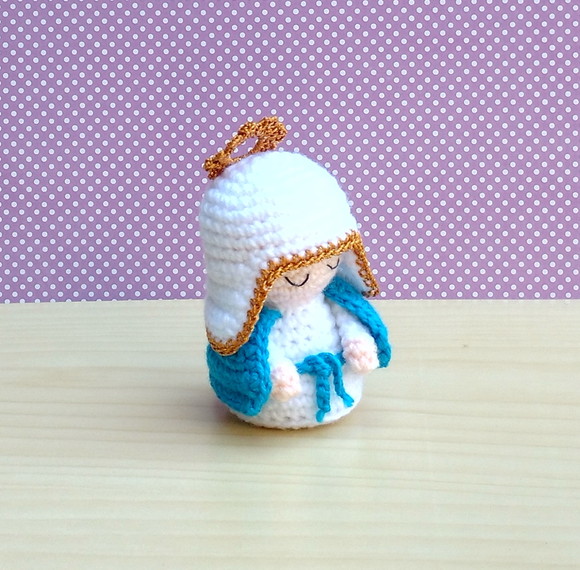 Mini Nossa Senhora das Graças Amigurumi - Imagem 2