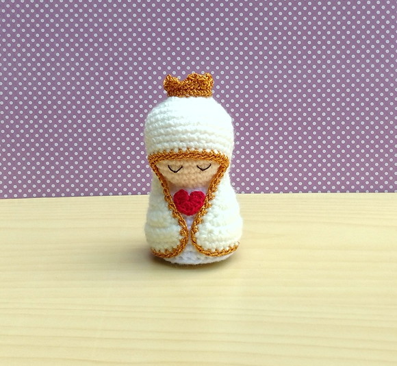 Mini Nossa Senhora de Fátima Amigurumi - Imagem 2
