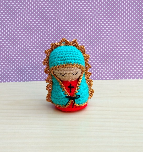 Mini Nossa Senhora de Guadalupe Amigurumi