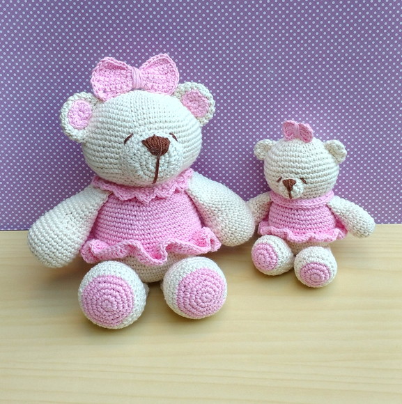 Mini Ursa Charlote Amigurumi - Imagem 3