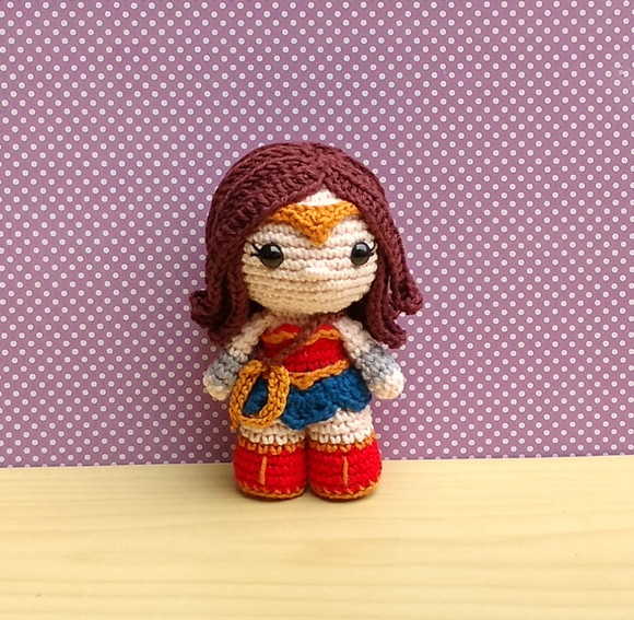 Mulher Maravilha Amigurumi