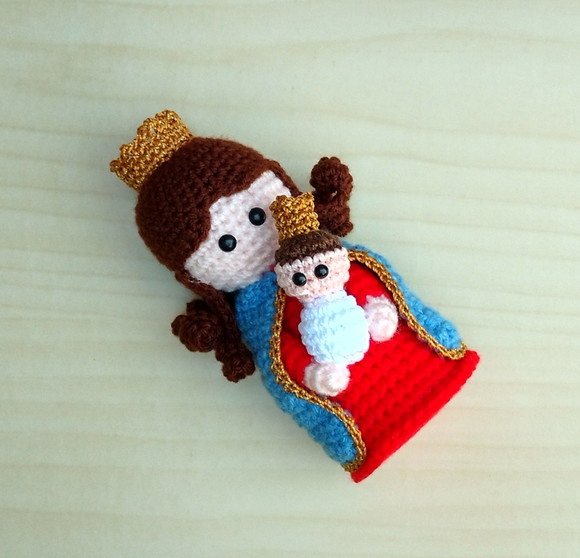 Nossa Senhora Auxiliadora Amigurumi - Imagem 4