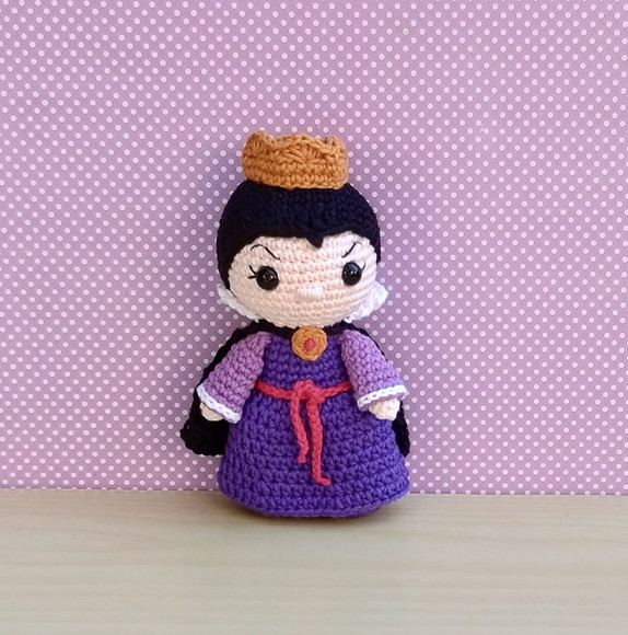 Boneca Rainha Má Amigurumi