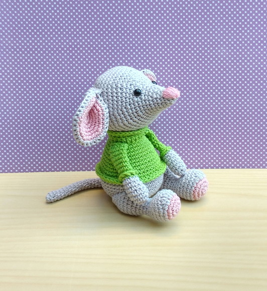 Ratinho Alfred Amigurumi - Imagem 3