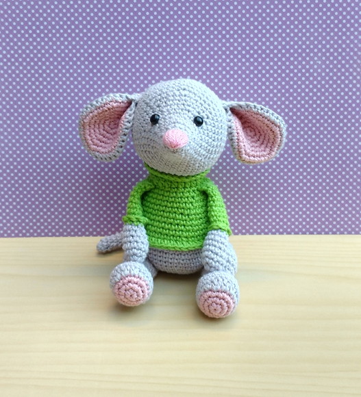 Ratinho Alfred Amigurumi - Imagem 2