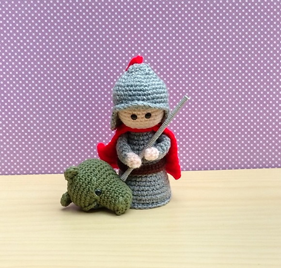 São Jorge Amigurumi