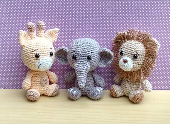 Trio Safári Baby - Leão, Girafa e Elefante Amigurumi