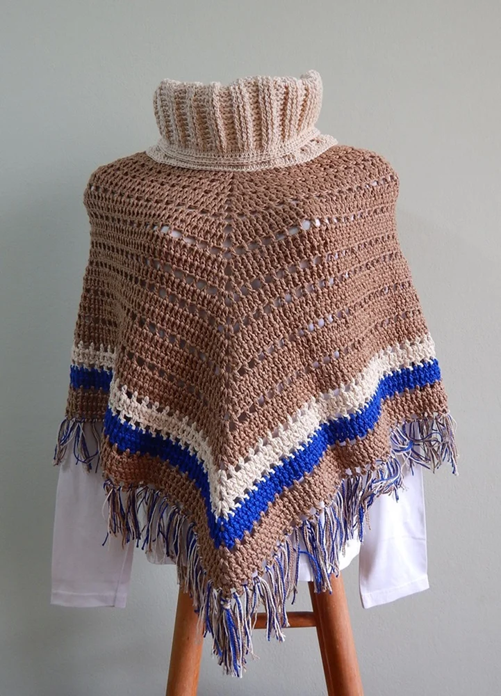 Poncho de Crochê Ambar - Imagem 1