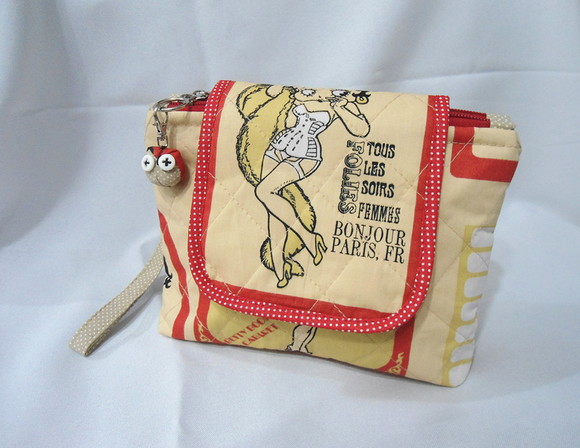 12. Necessaire em Tecido com Dois Compartimentos - Imagem 2