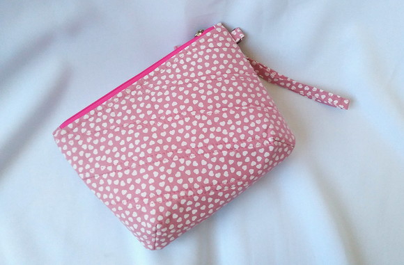 130. Necessaire em tecido e com Pence - Imagem 4