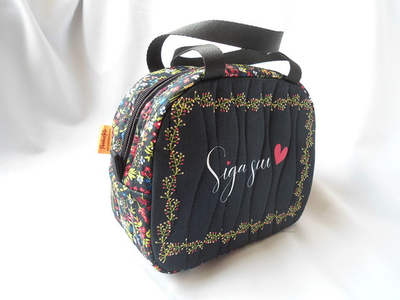 91. Bolsa de Mão em Tecido com Frase - Imagem 2