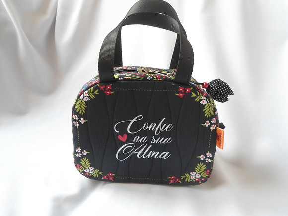 99. Bolsa de Mão em Tecido com Frase - Imagem 3