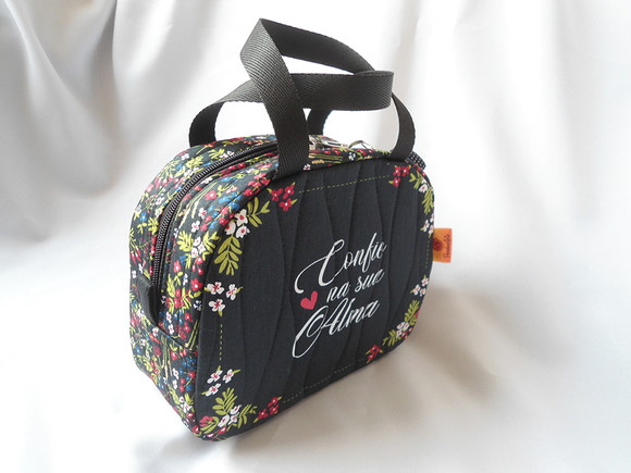 99. Bolsa de Mão em Tecido com Frase - Imagem 4