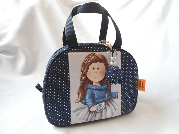 76. Bolsa de Mão em Tecido Menina - Imagem 3