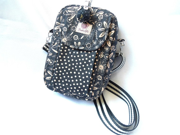 26. Bolsa estilo shoulder bag em tecido com chaveiro - Imagem 3