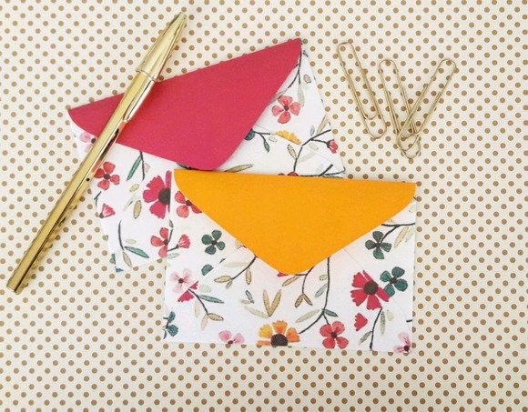Envelope Floral