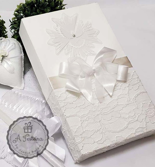 Caixa decorada Espírito Santo
