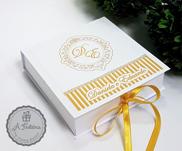 Caixa para 9 Doces Personalizada