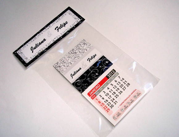Calendário Arabesco Preto e Branco