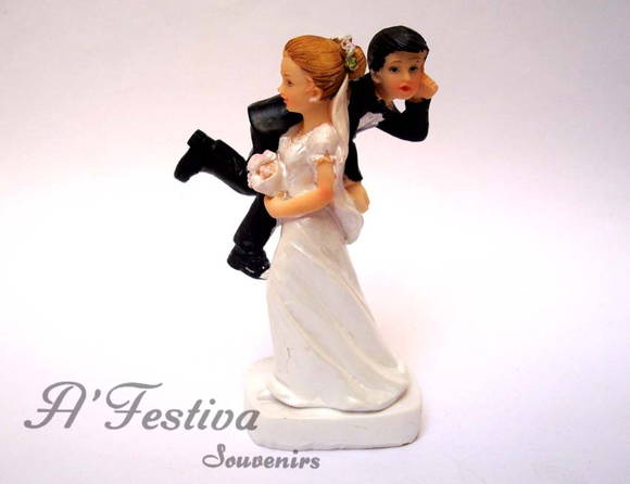 Casal Noivo Fujão