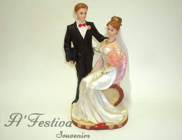 Casal Tradicional Sentado
