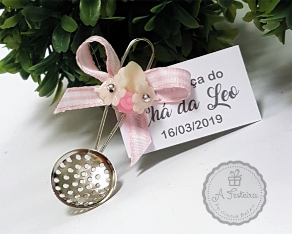 Escumadeira Prateada com Imã (rosa)