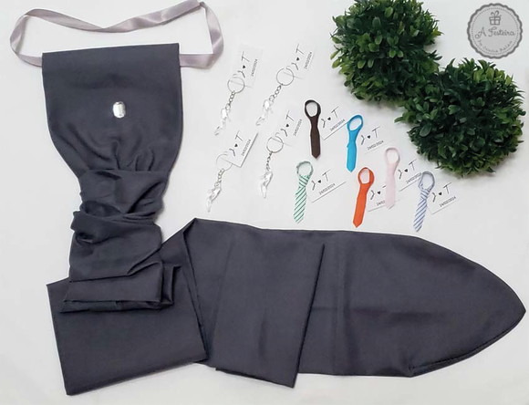 Kit Gravata Gigante + 50 Gravatinhas + 50 Sapatinhos com Tag