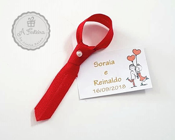 Mini Gravata com Pérola, Imã e Tag Personalizado
