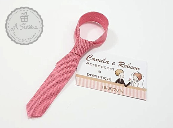Mini Gravata Simples com Tag Personalizado
