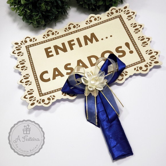 Placa Enfim Casados Azul Marinho