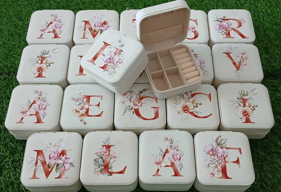Porta Joia Personalizado Iniciais Floral Madrinha 15 Anos