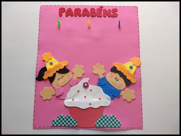 Cartaz aniversariantes tema crianças
