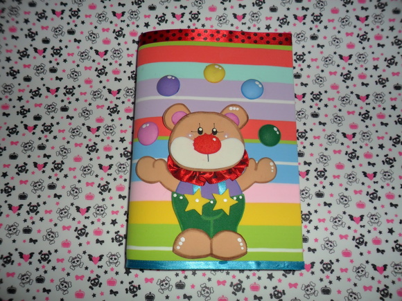 Capa de caderno ursinho palhacinho