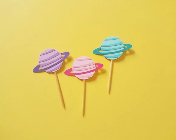 Mini Topper Planetas em Camadas